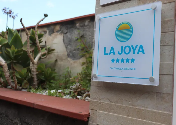La Joya Sileno *